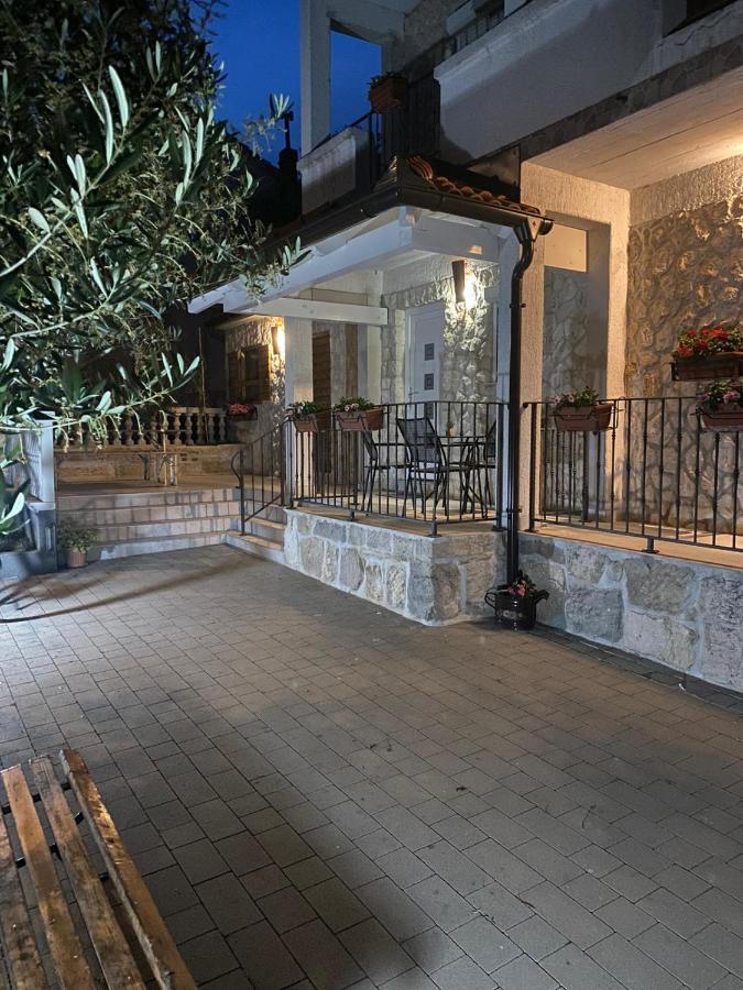 Apartment Iva Vrana  Екстериор снимка
