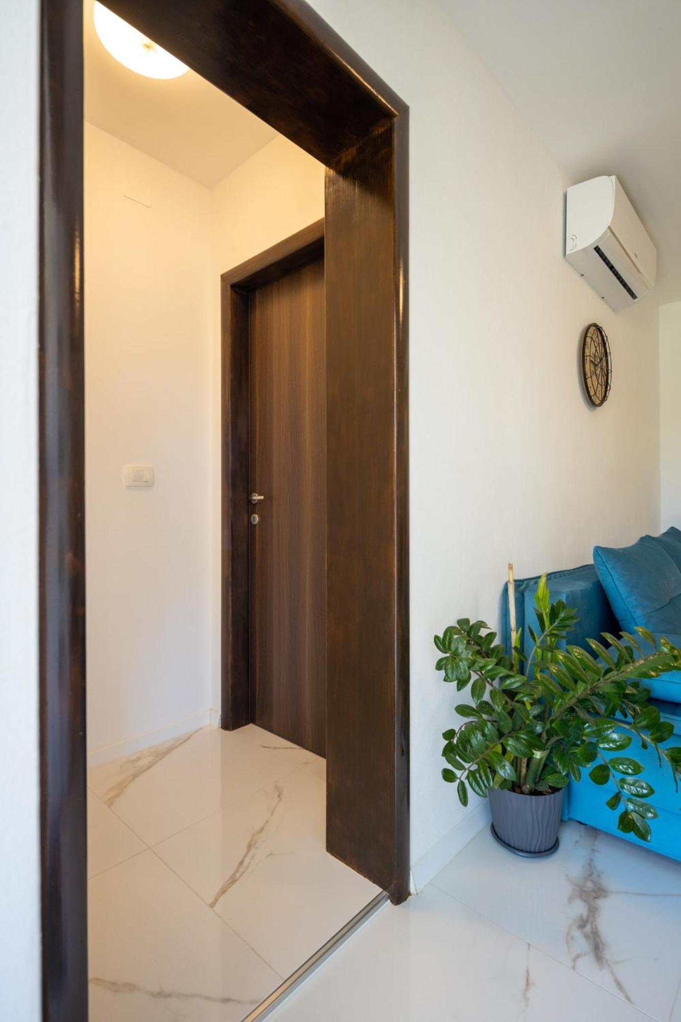 Apartment Iva Vrana  Екстериор снимка