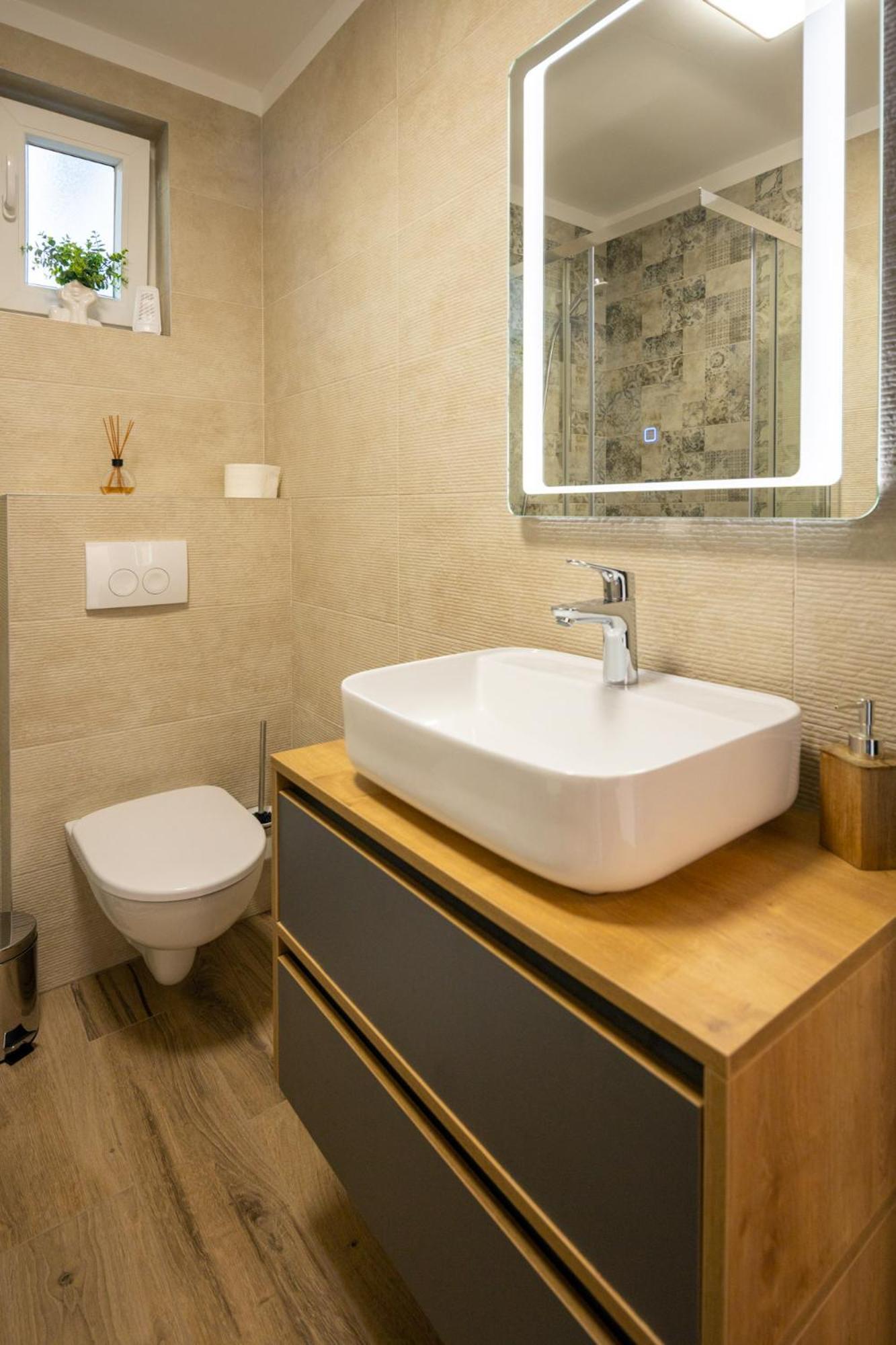 Apartment Iva Vrana  Екстериор снимка